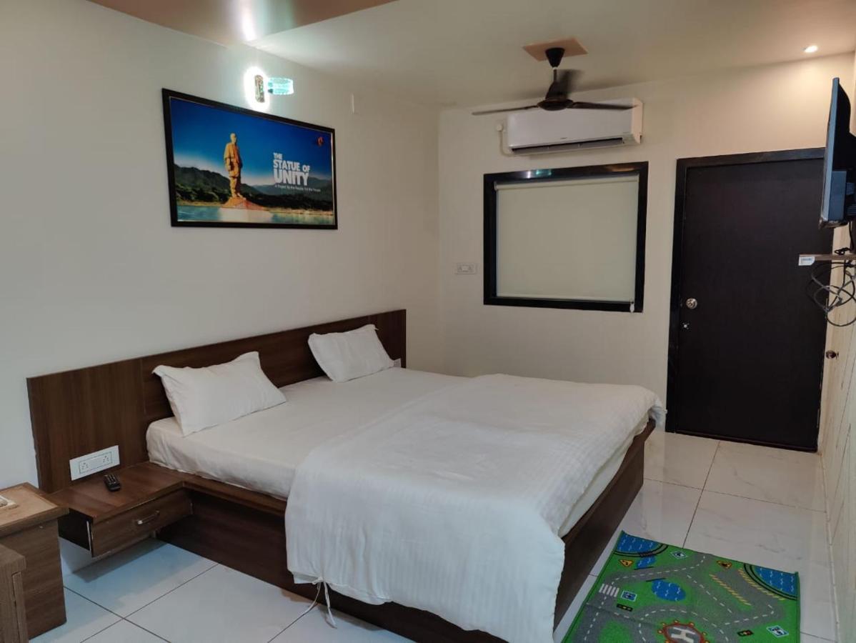 Hotel Sardar Rooms Garudeshwar Extérieur photo