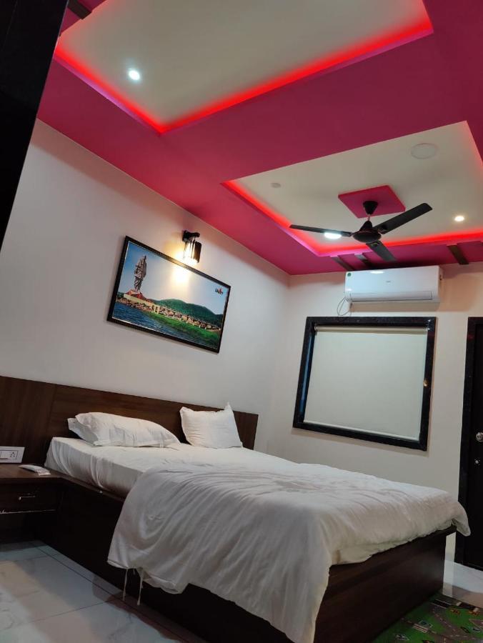 Hotel Sardar Rooms Garudeshwar Extérieur photo