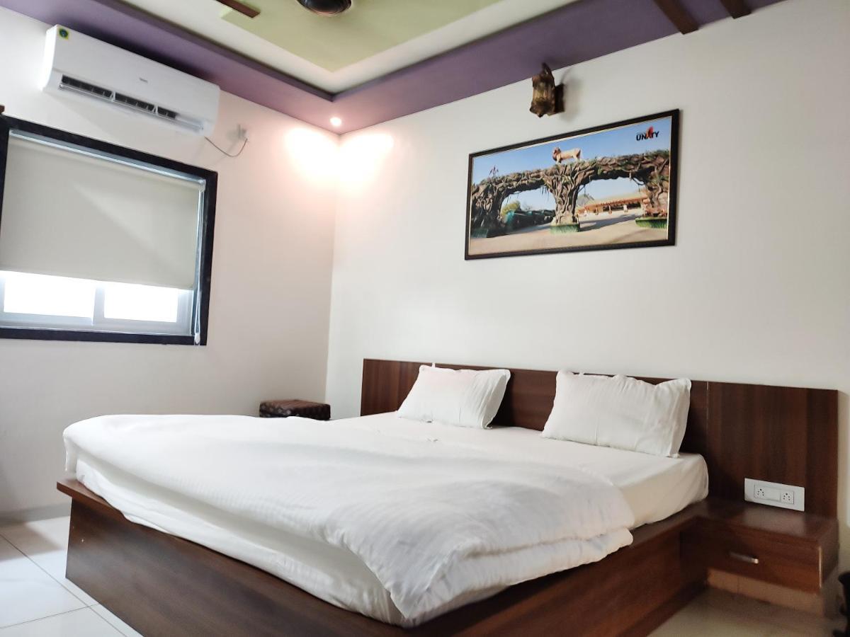 Hotel Sardar Rooms Garudeshwar Extérieur photo